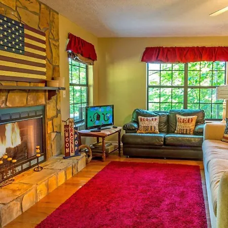 Patriotic Cabin Close To Pigeon Forge And Gatlinburg
